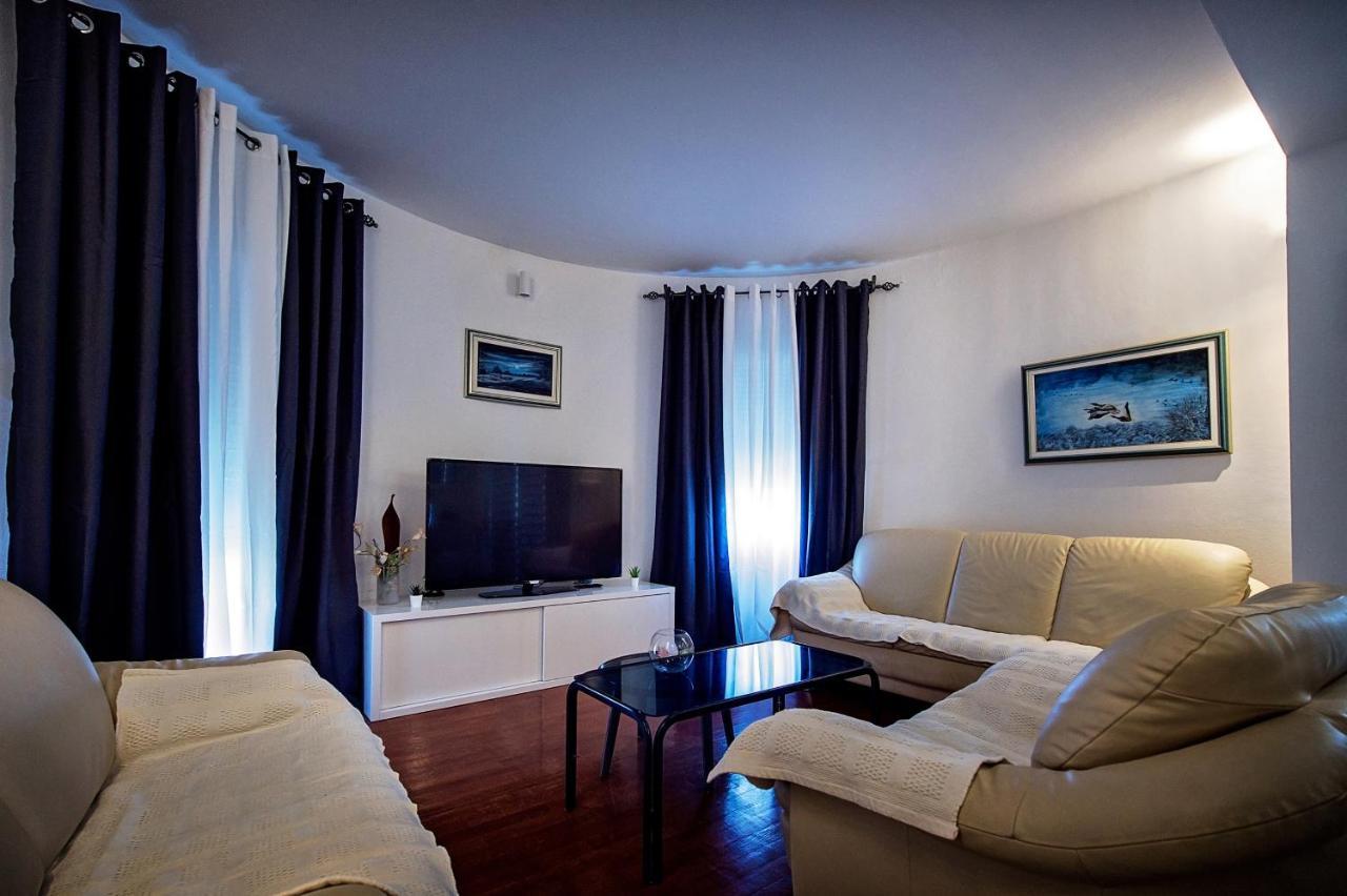 Seaside Apartments With A Swimming Pool Zecevo Rtic, Rogoznica - 8366 エクステリア 写真