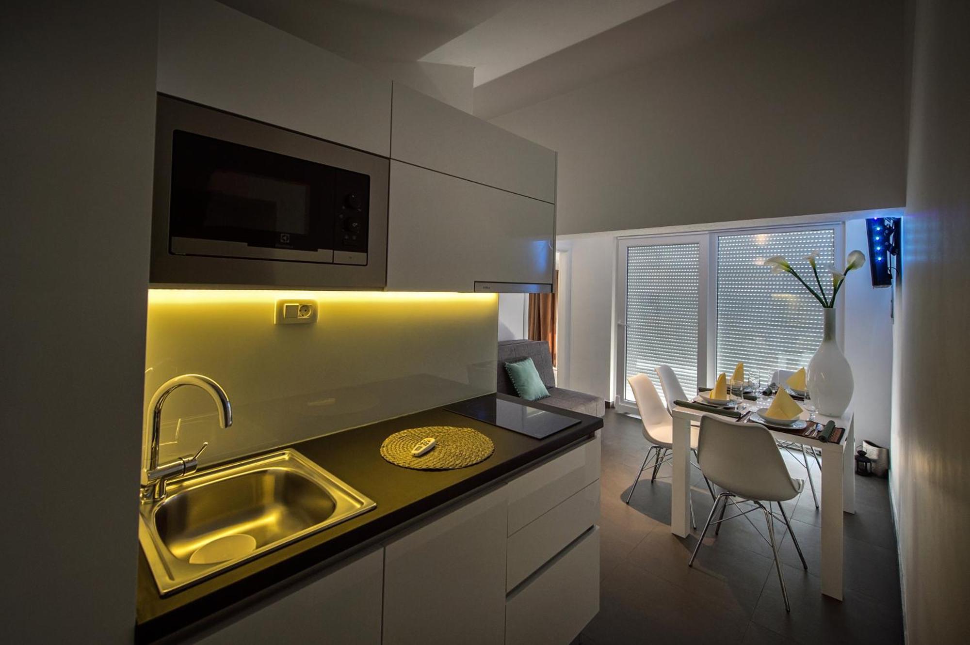 Seaside Apartments With A Swimming Pool Zecevo Rtic, Rogoznica - 8366 部屋 写真