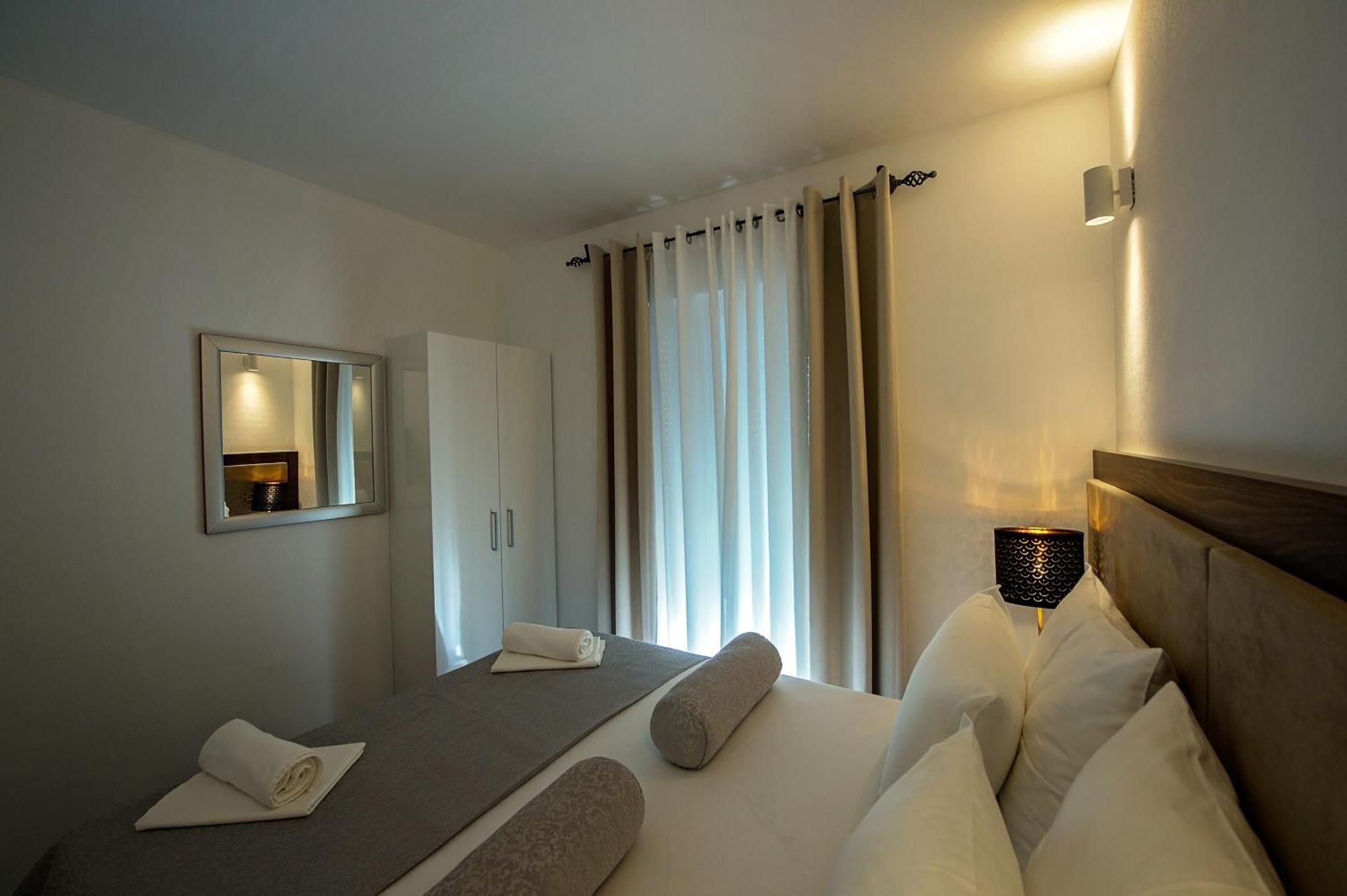 Seaside Apartments With A Swimming Pool Zecevo Rtic, Rogoznica - 8366 部屋 写真