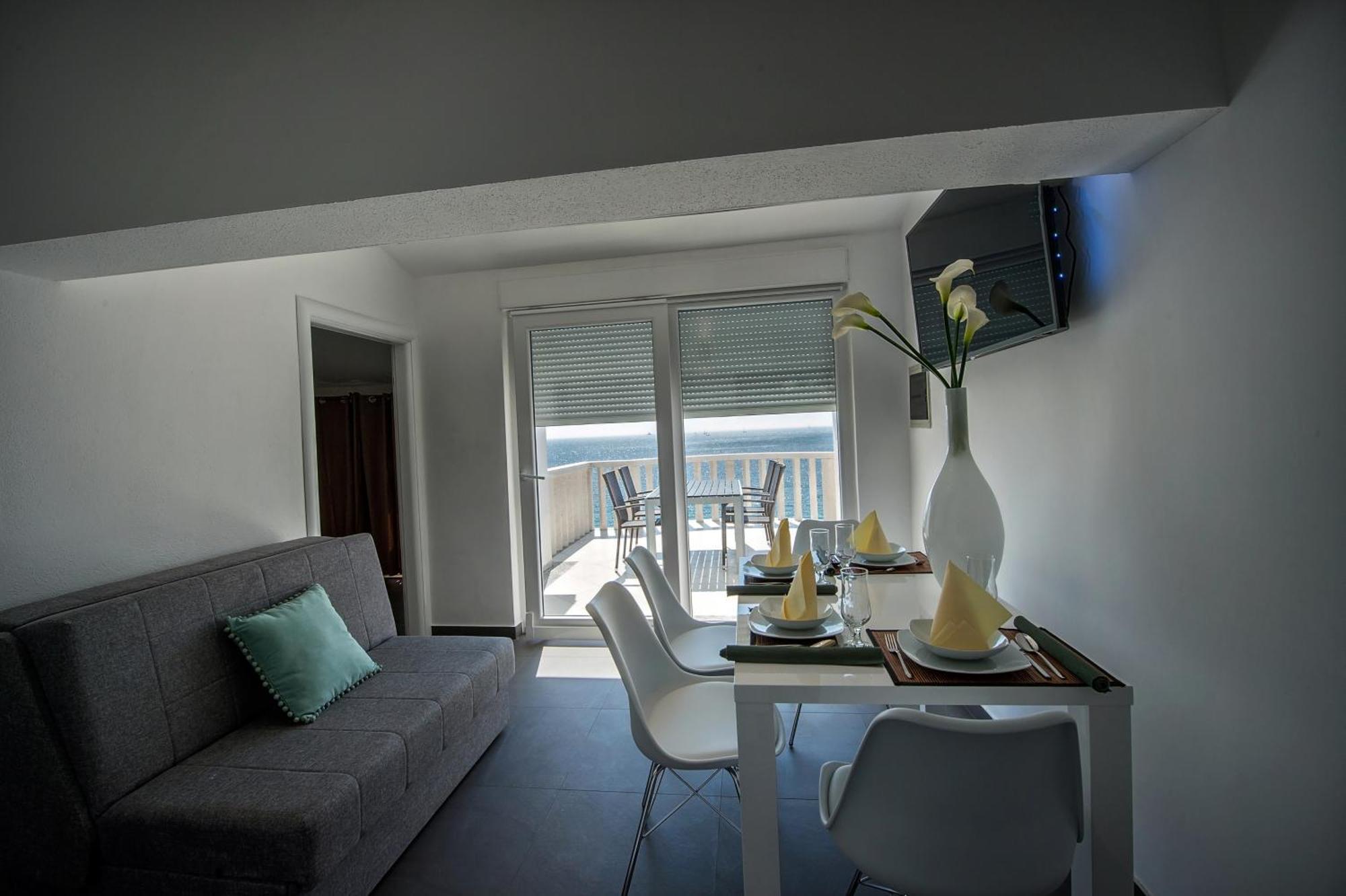 Seaside Apartments With A Swimming Pool Zecevo Rtic, Rogoznica - 8366 部屋 写真