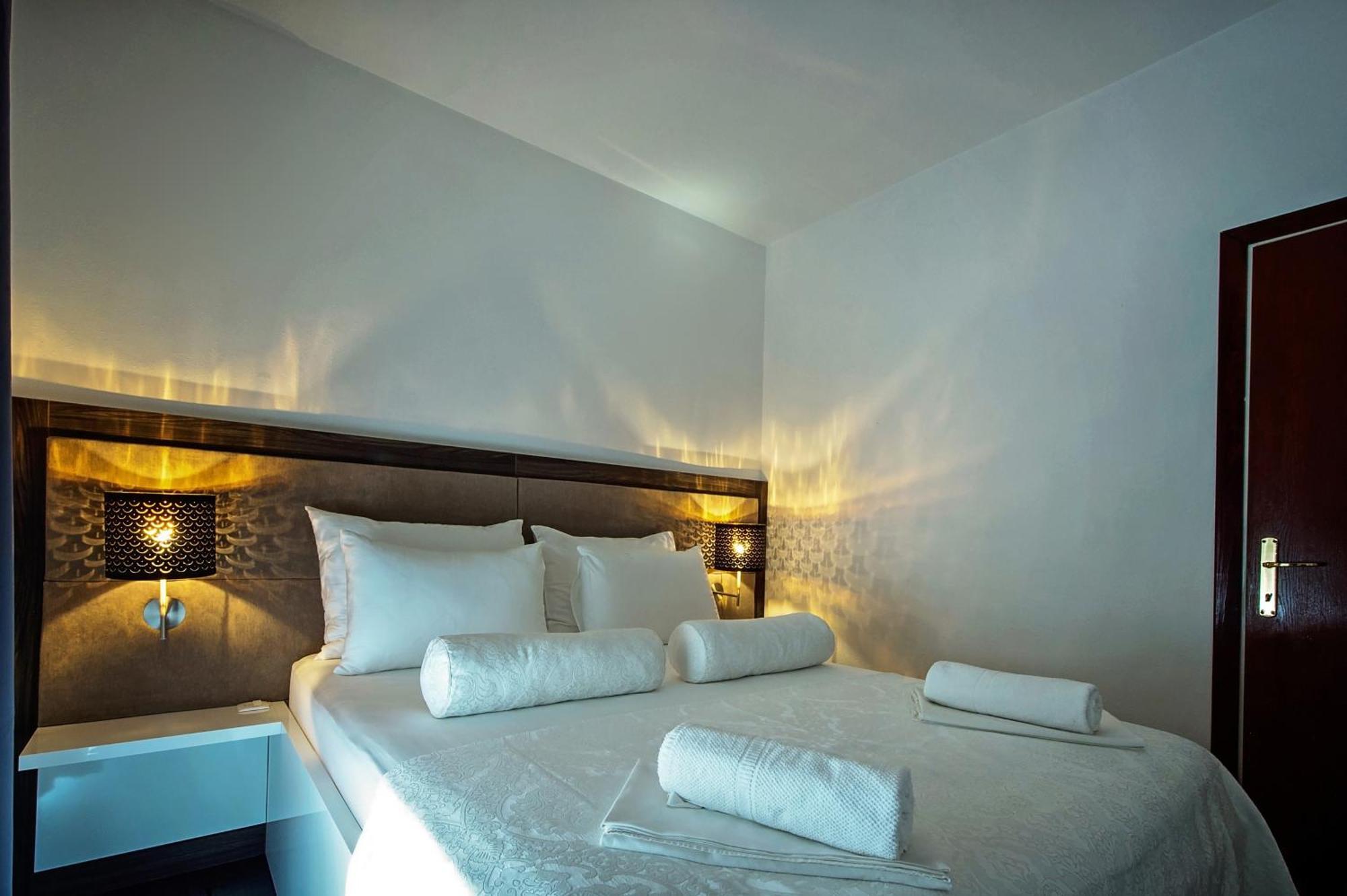 Seaside Apartments With A Swimming Pool Zecevo Rtic, Rogoznica - 8366 部屋 写真