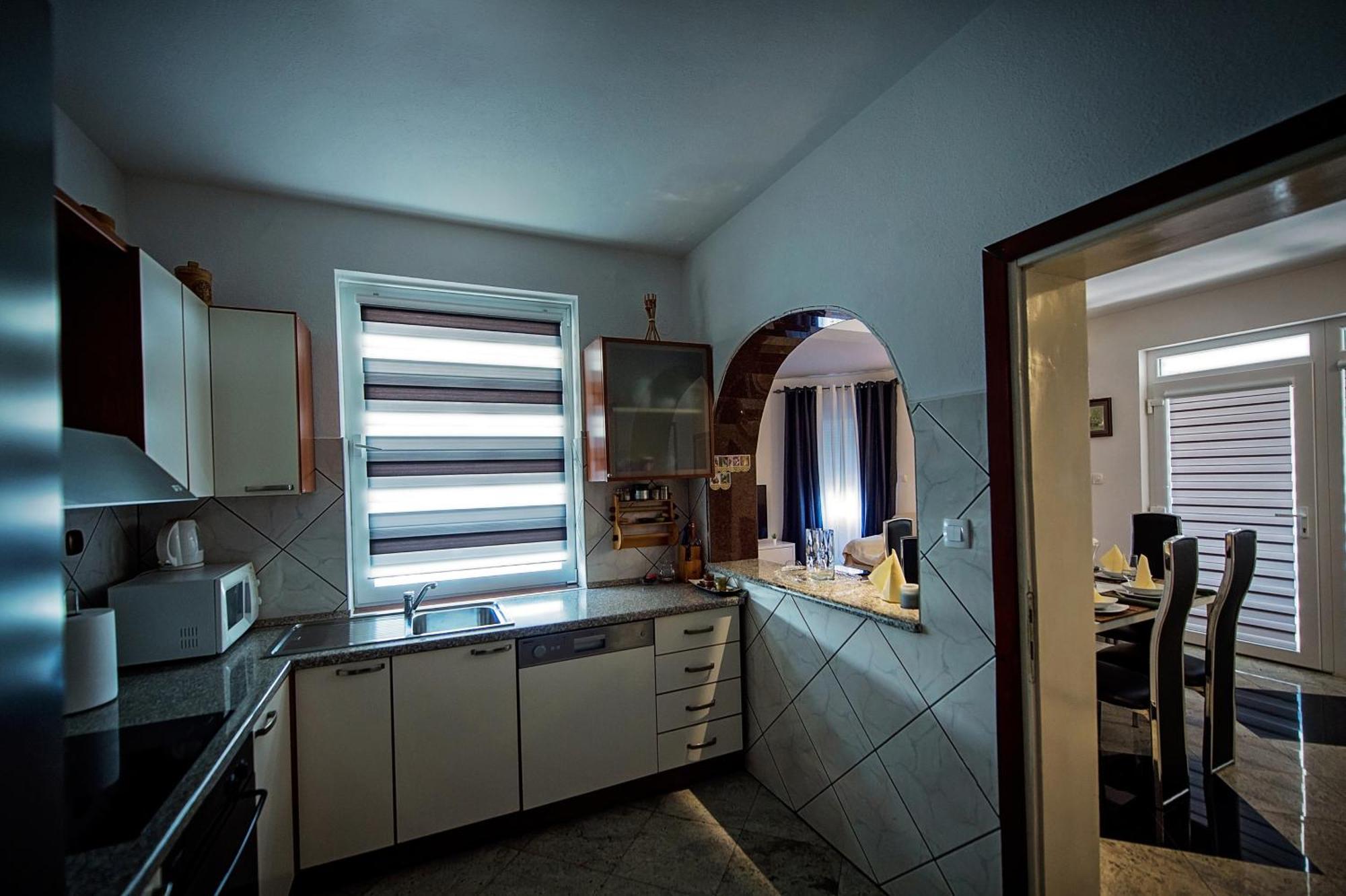 Seaside Apartments With A Swimming Pool Zecevo Rtic, Rogoznica - 8366 部屋 写真